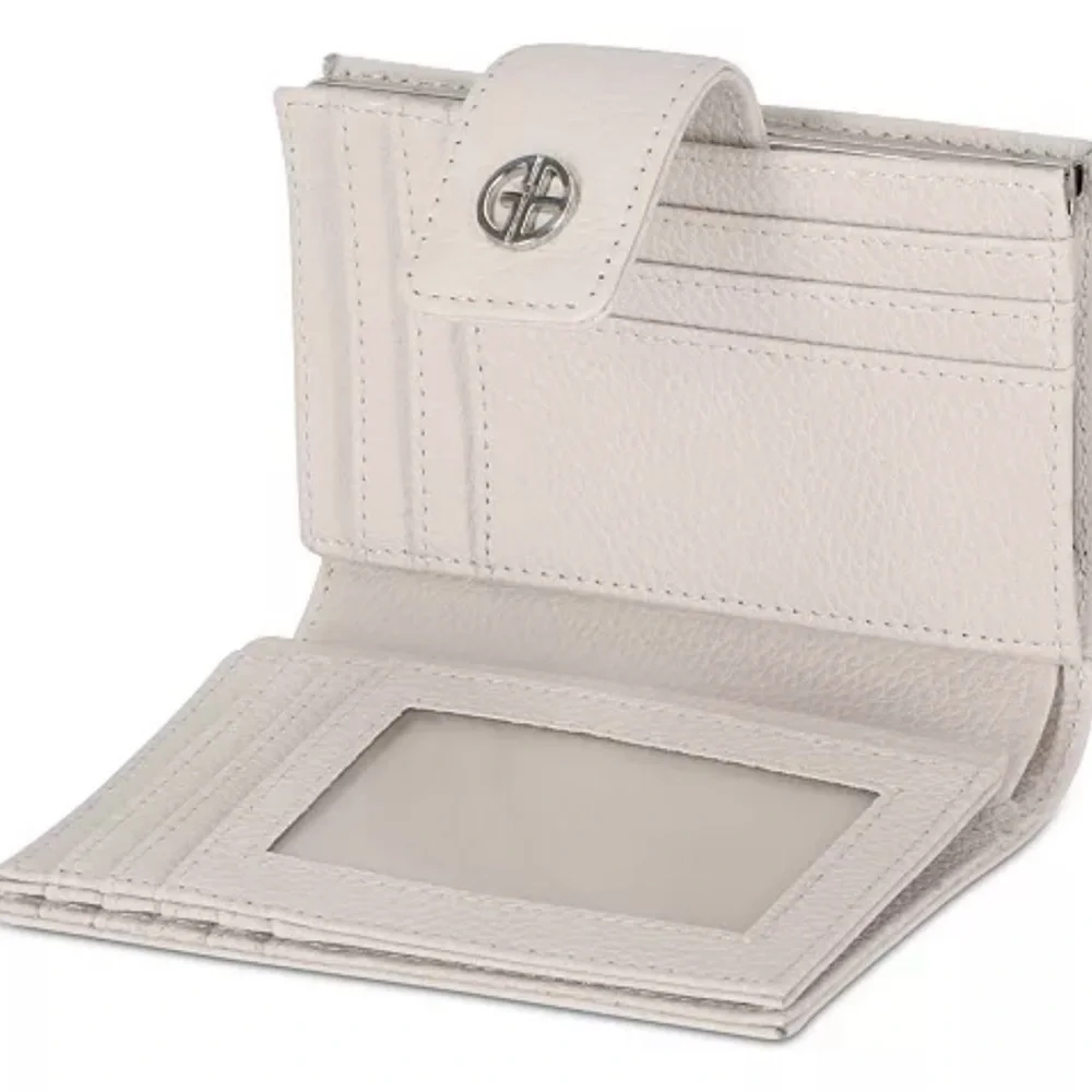 Giani Bernini soft, waxy pebbled leather indexer wallet